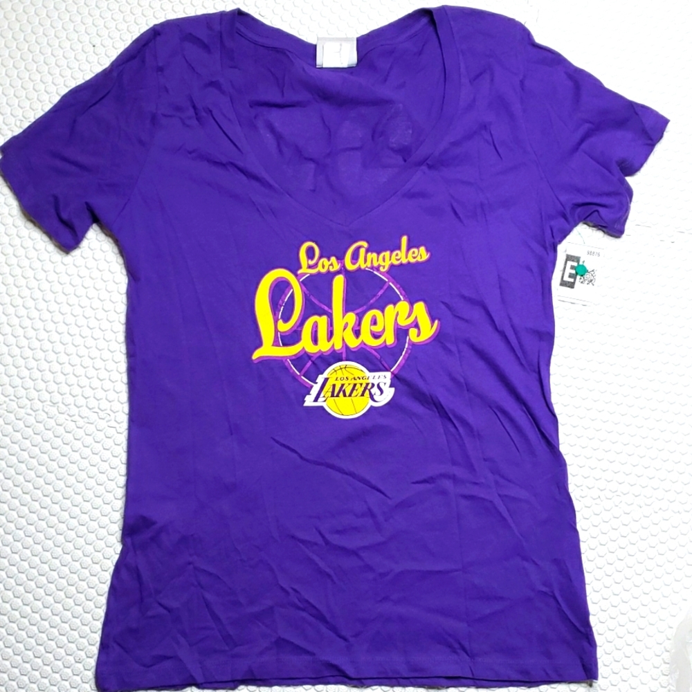 LeBron James NBA v neck Tee